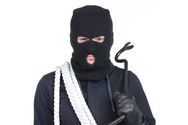 Seguridad en Halloween: ¡Evita que los “delincuentes” te hagan truco!